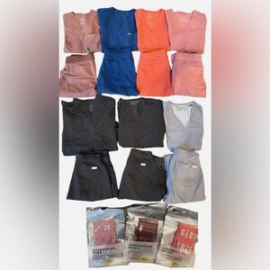 FIGS size Small. Like new!!!